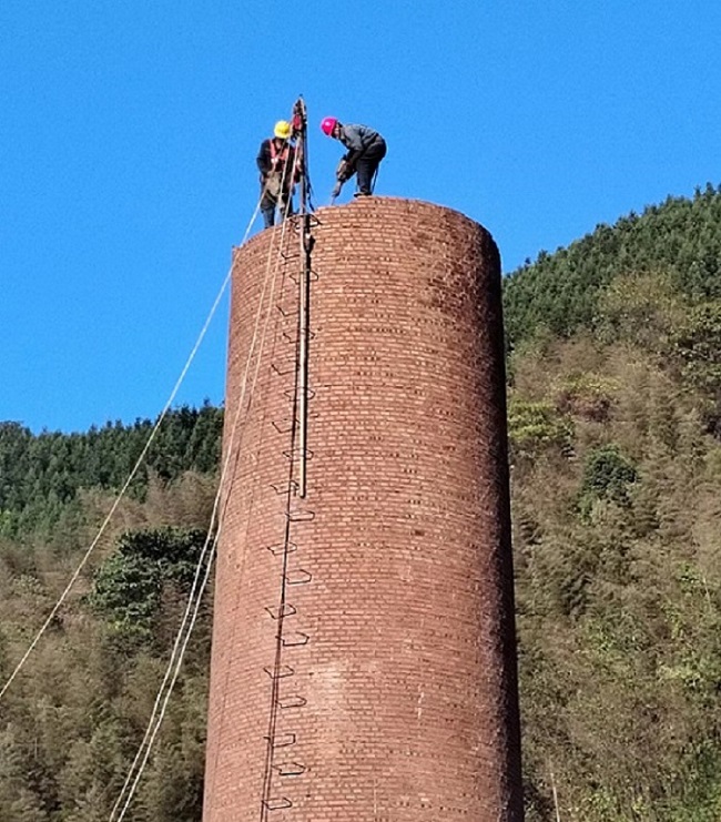 煙囪人工拆除專項方案的關鍵環節與實施策略